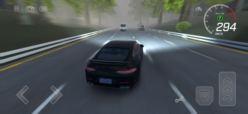 Traffic Racer Pro: Car Racing - Um carro esportivo preto dirigindo a 294 km/h em uma estrada em Traffic Racer Pro.