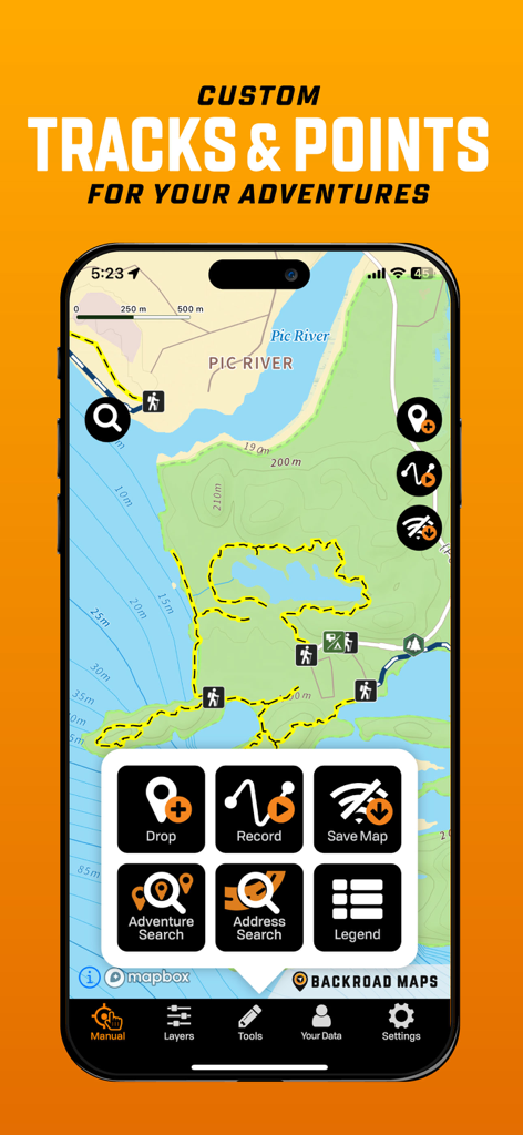La interfaz de BRMB Maps muestra la grabación de rutas personalizadas y la marcación de puntos de referencia en un mapa topográfico