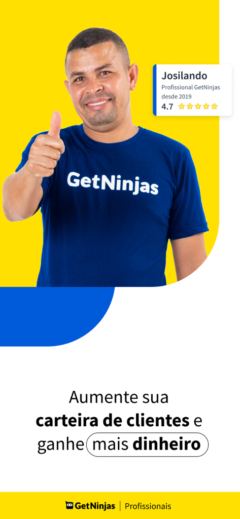 GetNinjas para Profissional - Um profissional em uma camiseta azul do GetNinjas dando um joinha ao lado de seu cartão de avaliação de 4.7 estrelas