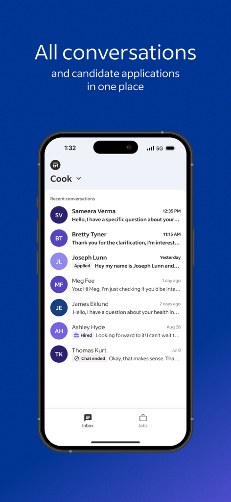Indeed for Employers - Application Indeed pour les employeurs affichant une liste de conversations de candidats dans la boîte de réception.