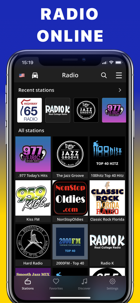 Interface mobile de l'application FM Radio Tuner montrant une sélection de stations de radio en ligne comme Jazz Groove et Kiss FM.