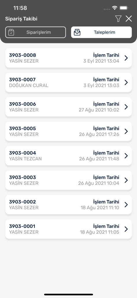 Hasvet - Interface do aplicativo Hasvet mostrando uma lista de pedidos de suprimentos médicos veterinários com números de rastreamento e datas de processamento.