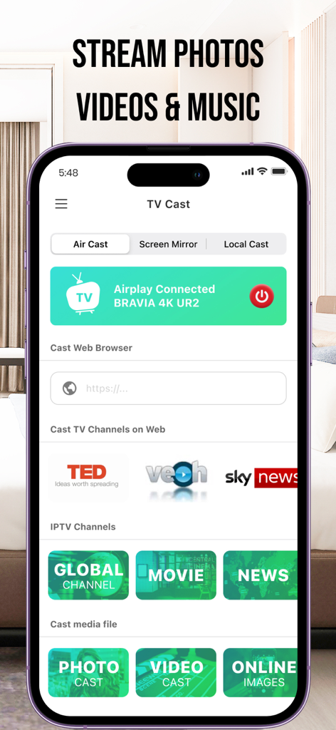 Interfaz de la aplicación Screen Mirroring para iPhone que muestra opciones para transmitir fotos, vídeos, música y contenido web a un televisor inteligente
