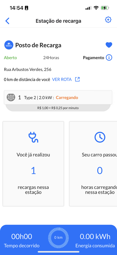 Bidoo - Bidoo app screen showing electric vehicle charging station details and real-time session tracking.