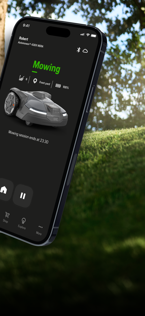 Husqvarna Automower Connect App auf dem iPhone, die den Status des Mähroboters als mähend mit voller Batterie anzeigt