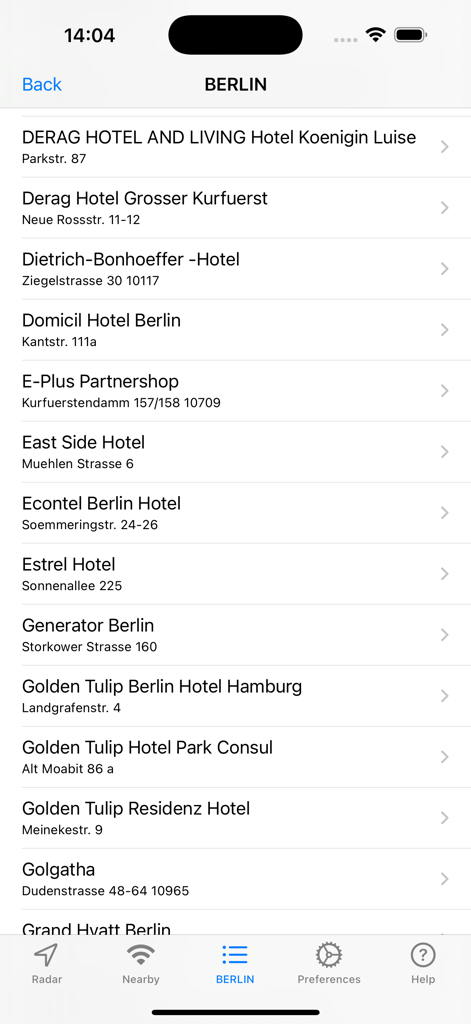 Free WiFi - Une liste de points d'accès Wi-Fi gratuits à Berlin, y compris les hôtels et les magasins, est affichée dans l'application Free WiFi.