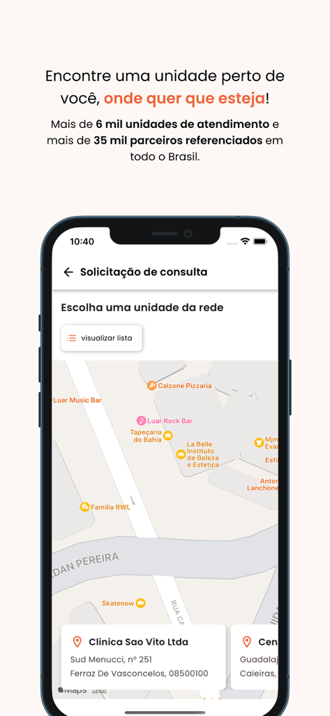 Tem Saude Digital app showing a map of nearby healthcare providers and clinics