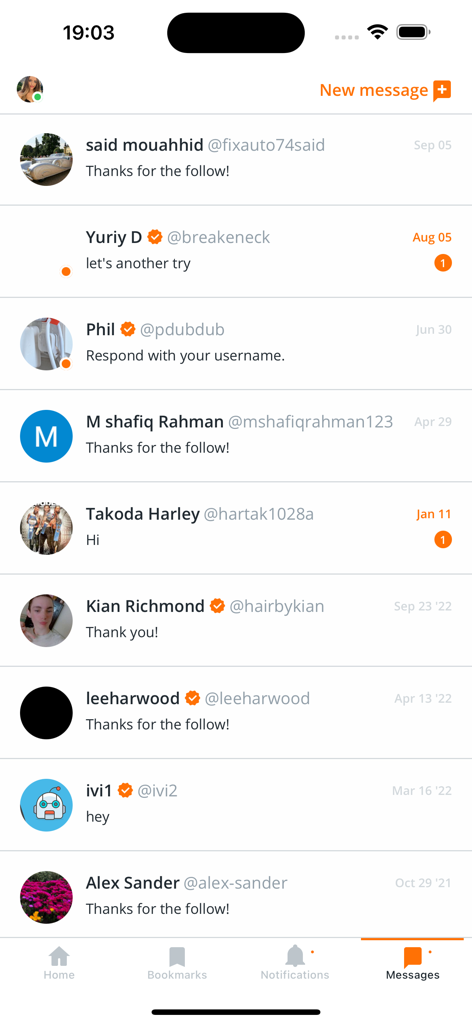 AllMyLinks - User messages interface in the AllMyLinks app showing a list of direct messages and follower notifications.