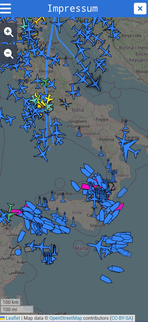 Radar Map - Radar Map displaying live aircraft and ship traffic across Italy and the Mediterranean Sea.