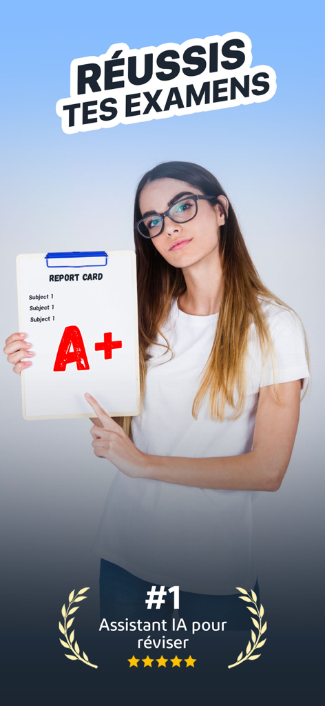 Plume - Fiches de revision - Una estudiante sosteniendo un informe con un A plus mostrando el éxito en el examen con la aplicación asistente de estudio Plume AI