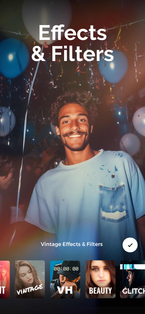 Interfaz de la aplicación StoryWave mostrando a un hombre en un ambiente de fiesta con varios filtros de video como Vintage VHS y Glitch