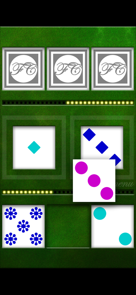 Jugabilidad de Fast Cards mostrando la coincidencia de colores y símbolos sobre un fondo de fieltro verde