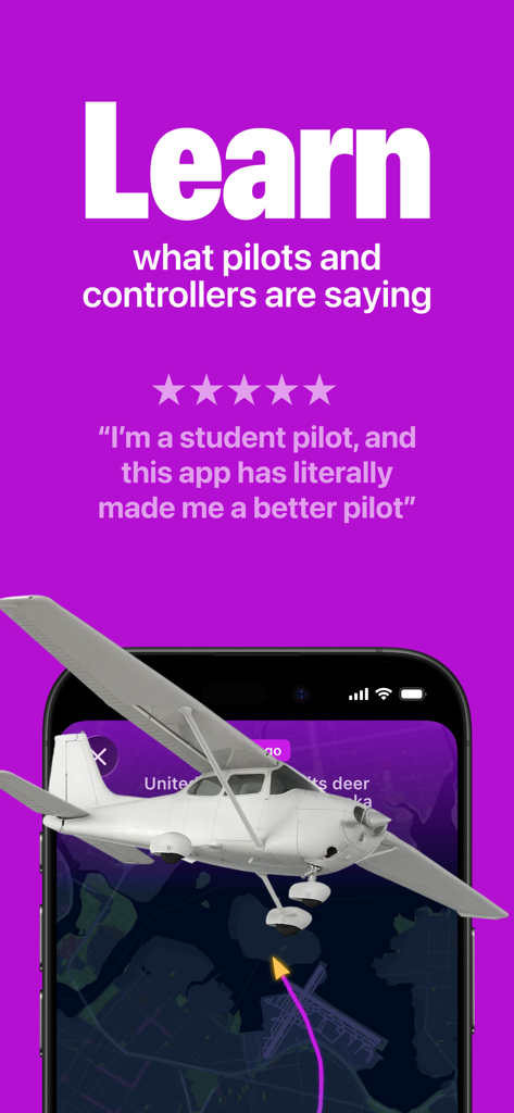 学生パイロットの証言とマップ上の3D飛行機を備えたATC Live Air Traffic Radioアプリのスクリーンショット