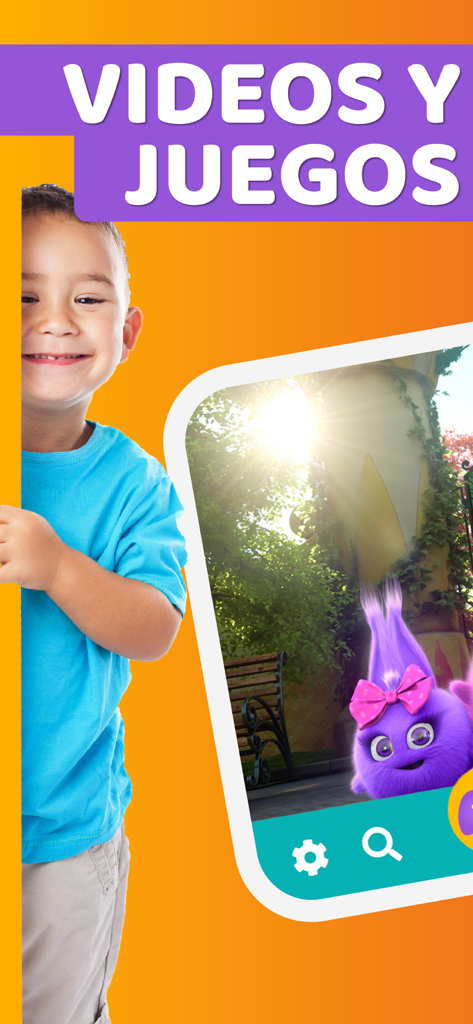 Niño pequeño sonriendo con la aplicación KidsBeeTV Español mostrando videos y juegos para niños