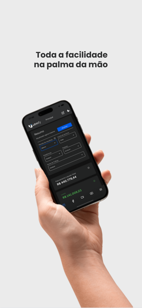 Utmify - Panel de la aplicación móvil Utmify que muestra métricas de ventas y beneficios de marketing de rendimiento en un smartphone