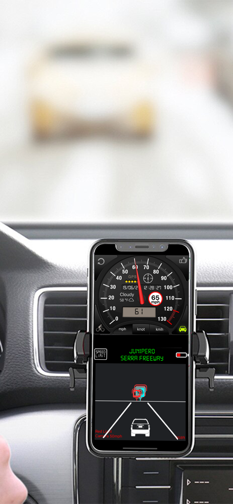 Speedometer ⊲ - Aplicación de velocímetro en iPhone mostrando velocidad y límite de velocidad montada en el panel de control del coche