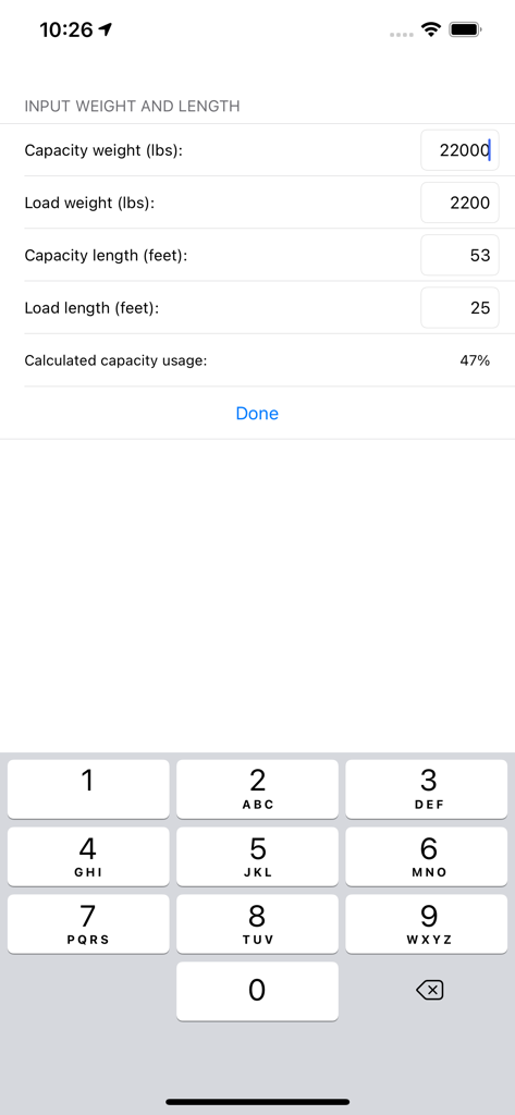 Smartphone-Bildschirm mit Feldern zur Eingabe von Lkw-Kapazität, Gewicht und Ladungslänge zur Berechnung der Kapazitätsauslastung.