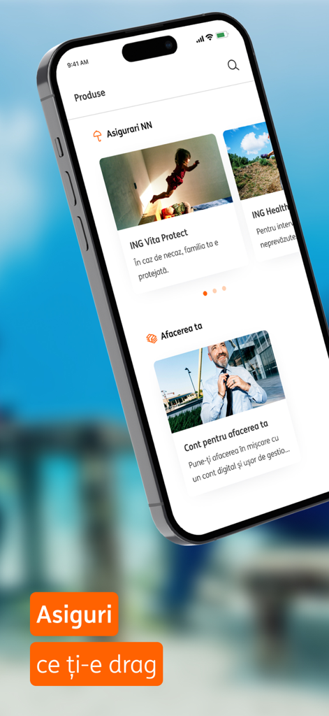 Écran de l'application mobile ING HomeBank affichant les produits d'assurance et les options de compte professionnel