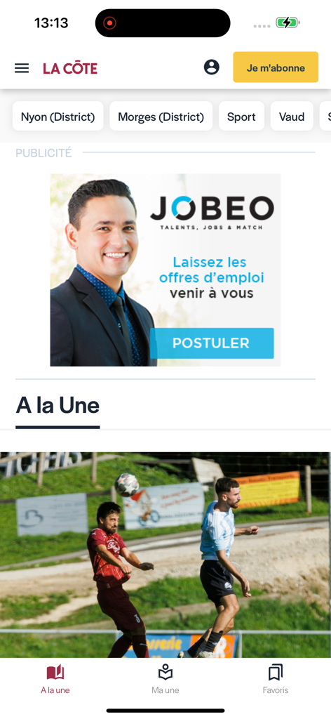 Oberfläche der La Cote Nachrichten-App mit regionalen Schweizer Schlagzeilen und Sportnachrichten