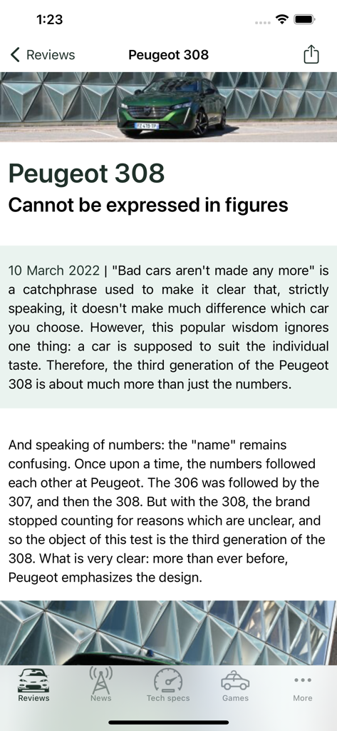 Autozine mobile App-Oberfläche, die einen detaillierten Fahrbericht und eine Rezension des Peugeot 308 mit technischen Details zeigt.