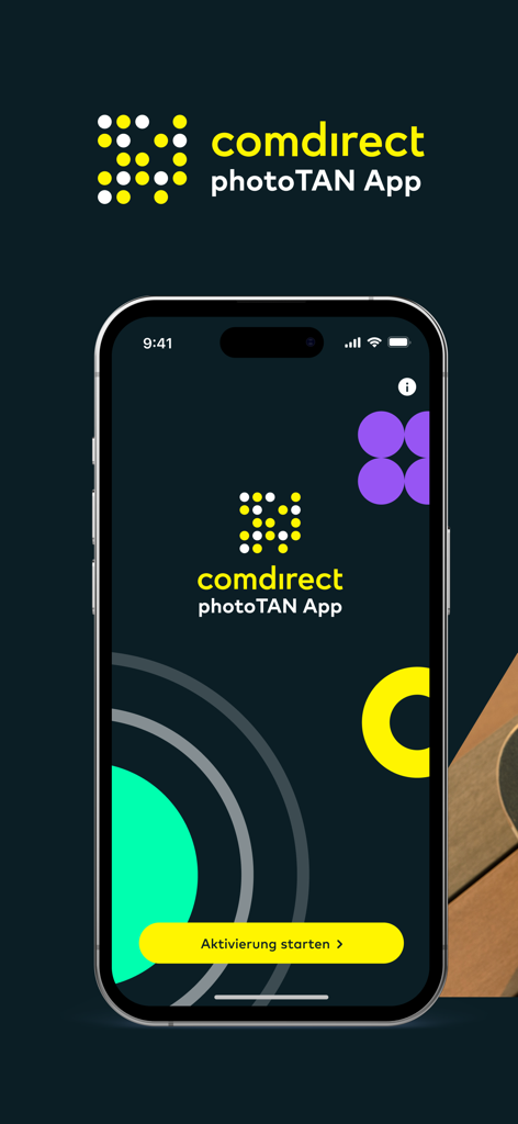 comdirect photoTAN App - Welcome screen of comdirect photoTAN app on a smartphone with a button to start activation.