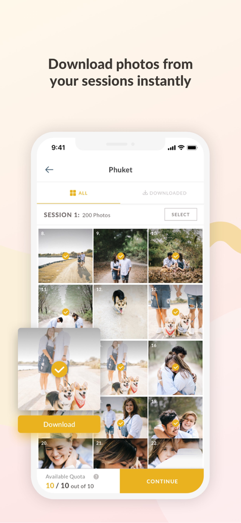 사진작가가 촬영한 사진을 즉시 다운로드할 수 있는 모바일 앱 인터페이스.