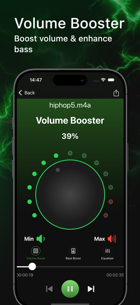 Interfaz de la aplicación Volume Booster que muestra un dial circular verde de ajuste de volumen y controles de reproducción de audio.