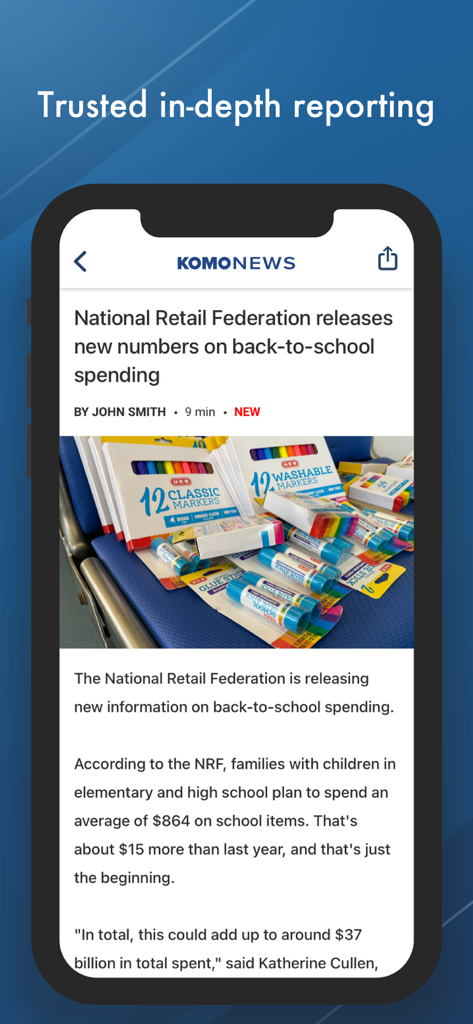 Interfaccia dell'app mobile KOMO News che mostra un articolo di notizie sulla spesa al dettaglio nazionale per la scuola.