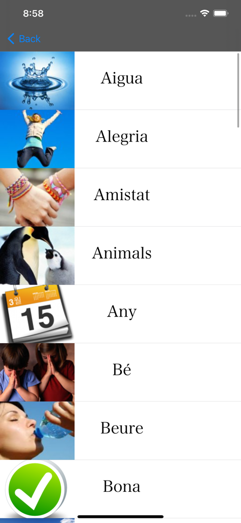 Una lista de categorías temáticas de refranes catalanes que incluyen agua, alegría y amistad.