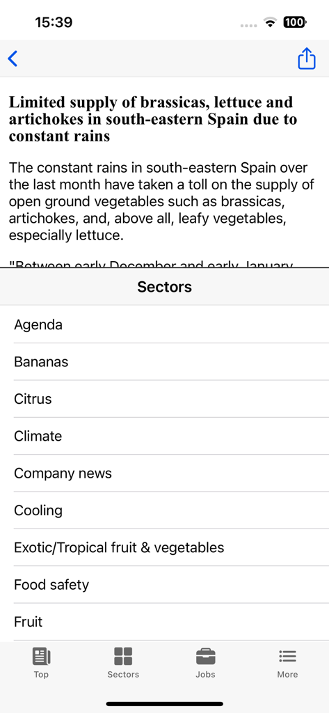 FreshPublishers.com - Interfaccia dell'app FreshPublishers che mostra un articolo di notizie sull'approvvigionamento di verdure e un menu di navigazione per settori per categorie agricole
