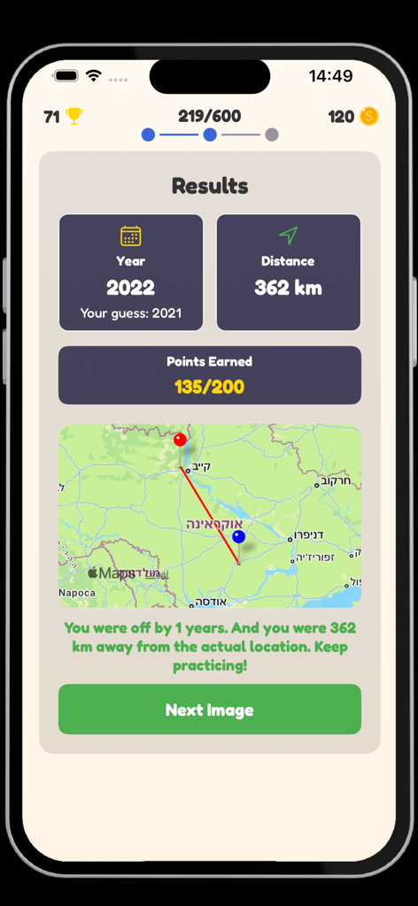 Pantalla de resultados de TimeGuess que muestra la precisión del año y la ubicación en un mapa