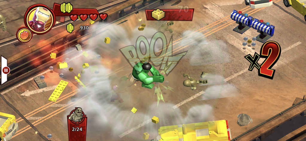 Hulk realiza un ataque de impacto terrestre en la jugabilidad de LEGO Marvel Super Heroes.