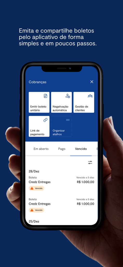 Tela de smartphone mostrando a interface de gestão de faturamento e cobranças do aplicativo BTG Pactual Empresas com opções para emissão de boletos e acompanhamento de pagamentos em atraso