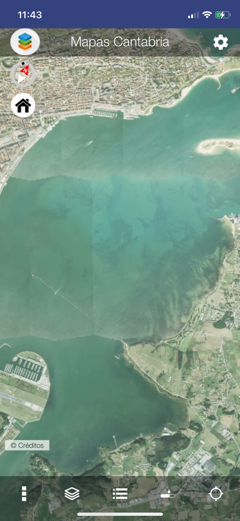 Mapas de Cantabria - Imagerie satellite de la côte cantabrique dans l'interface de l'application mobile Mapas de Cantabria.