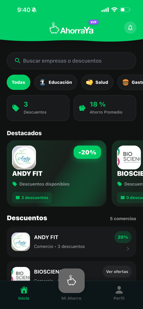 Ahorra Ya - Pantalla de inicio de la app móvil Ahorra Ya mostrando descuentos y categorías de negocios locales destacados en español