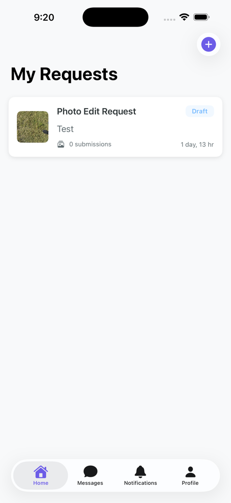 Tableau de bord mobile de l'application PSme affichant une liste des demandes de retouche photo actives et en brouillon.