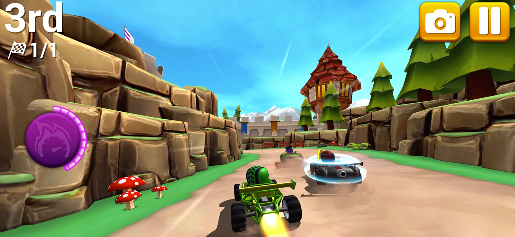 Rev Heads Rallyのゲームプレイ画面。緑色のカートが山岳トラックを3位でレースしている。