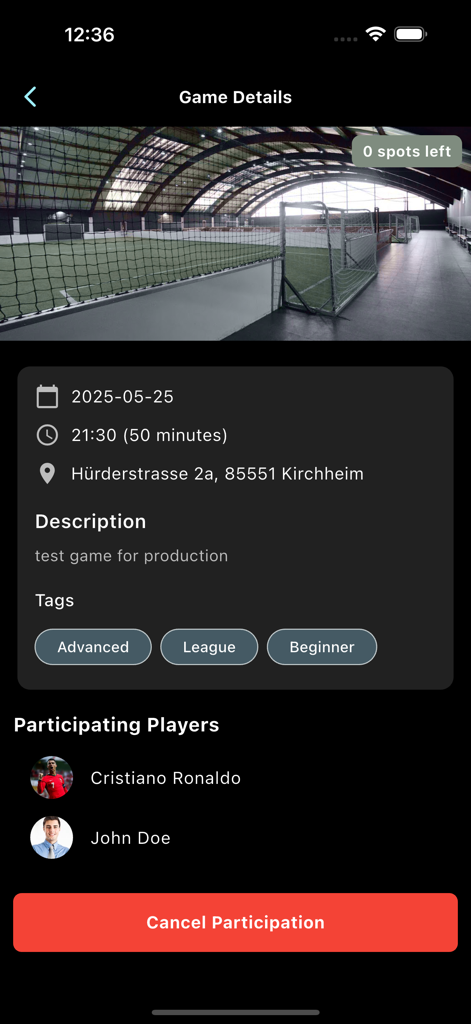 Bildschirm, der Details zu einem Fußballspiel anzeigt, einschließlich Zeit, Ort und Teilnehmer.