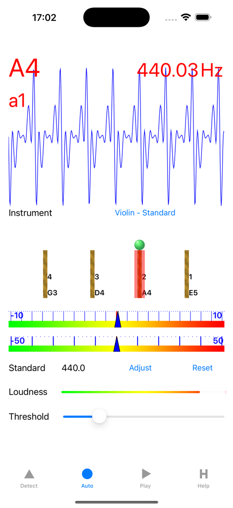 Accurate Violin Tuner - 정확한 바이올린 튜너 앱 인터페이스. 튜닝 미터와 함께 A4 음정 감지 기능을 표시합니다.