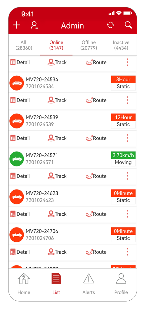 Interfaccia dell'app MiCODUS che mostra un elenco di veicoli tracciati con stato in tempo reale e opzioni di localizzazione.