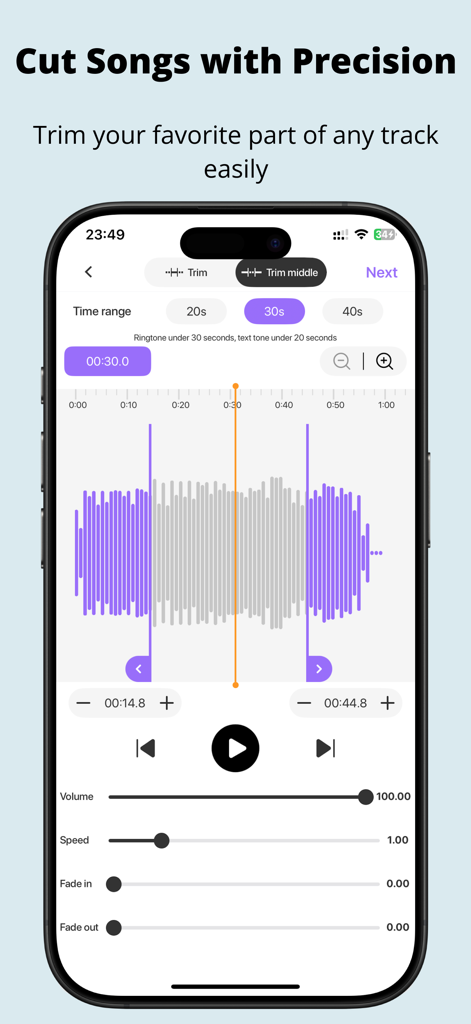 MP3 Cutter: Music Trim & Maker - 볼륨, 속도 및 페이드에 대한 정밀 제어를 사용하여 오디오 파형이 편집되는 것을 보여주는 MP3 커터 앱의 인터페이스