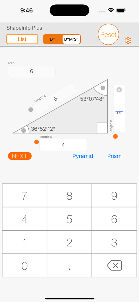 Formenrechner ShapeInfo App-Oberfläche, die Berechnungen für rechtwinklige Dreiecke für Seiten, Winkel und Fläche anzeigt
