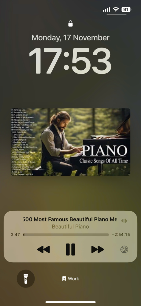 VideoTube - Block video ads - VideoTube Hintergrundwiedergabe-Funktion auf dem iPhone-Sperrbildschirm spielt Klaviermusik ab