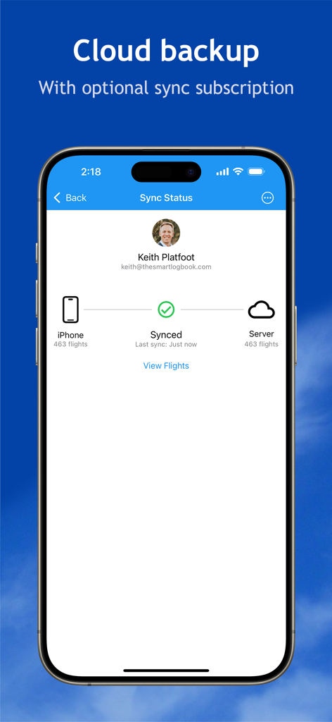 Smart Logbook app screen showing cloud backup and flight data synchronization status.