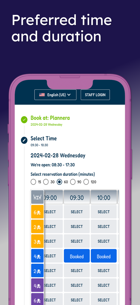 Pantalla de la aplicación Plannera que muestra la disponibilidad de mesas y la selección de la hora de la reserva