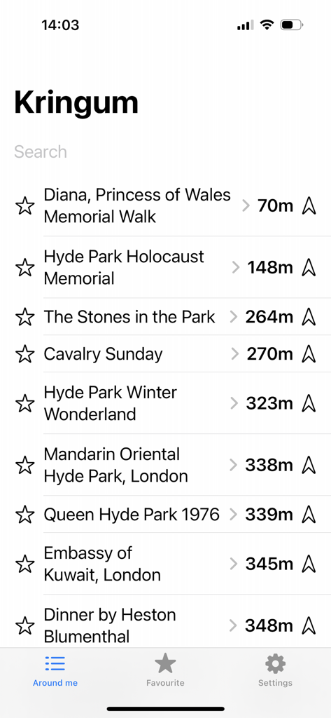 Kringum 모바일 앱 인터페이스에 주변 런던 명소 목록과 거리가 표시됩니다.