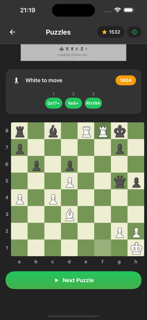 Chess Defense Trainer - Una interfaz de acertijo de ajedrez en Entrenador de Defensa de Ajedrez mostrando movimientos y rating