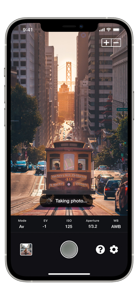 GoCamera – PlayMemories Mobile - GoCamera app interface showing a remote camera preview of a San Francisco cable car with manual photography settings