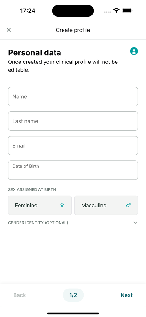 famba - Registration screen for the famba app showing personal clinical data fields like name, email, and date of birth