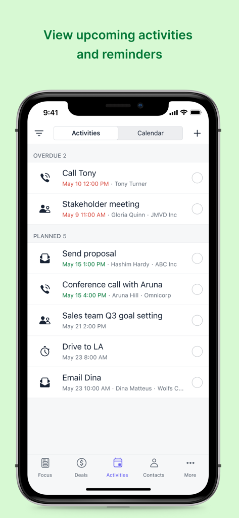 Interfaccia dell'app mobile Pipedrive CRM che mostra le prossime attività di vendita e i promemoria